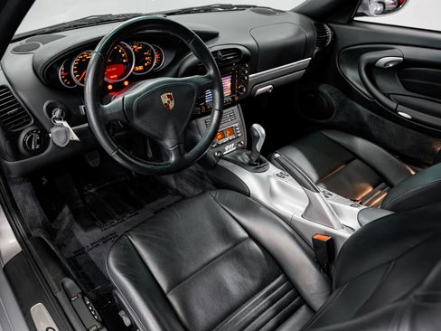 Used 2004 Porsche 911 Carrera RWD image 9