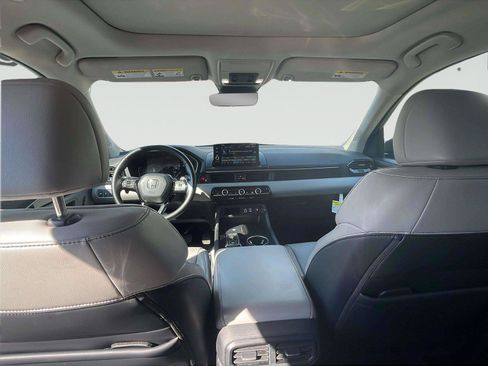 Used 2023 Honda Pilot Touring image 45