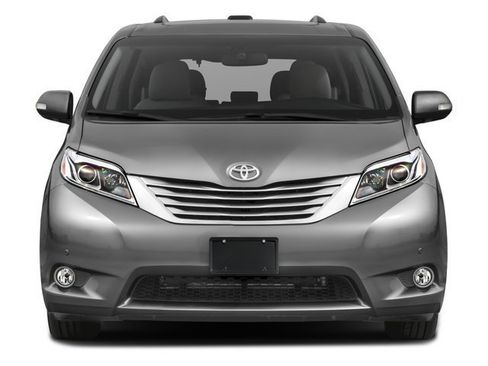Used 2017 Toyota Sienna XLE w/ XLE Navigation Package FWD image 4
