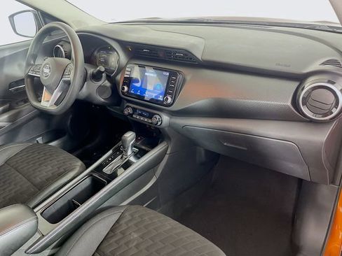 Used 2021 Nissan Kicks SV image 28