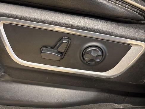 Used 2020 RAM 1500 Laramie image 42