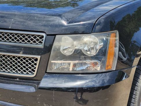 Used 2011 Chevrolet Avalanche LT w/ Texas Edition RWD image 9