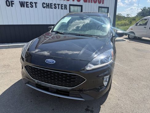 Used 2022 Ford Escape SEL w/ Technology Package AWD/4WD image 3