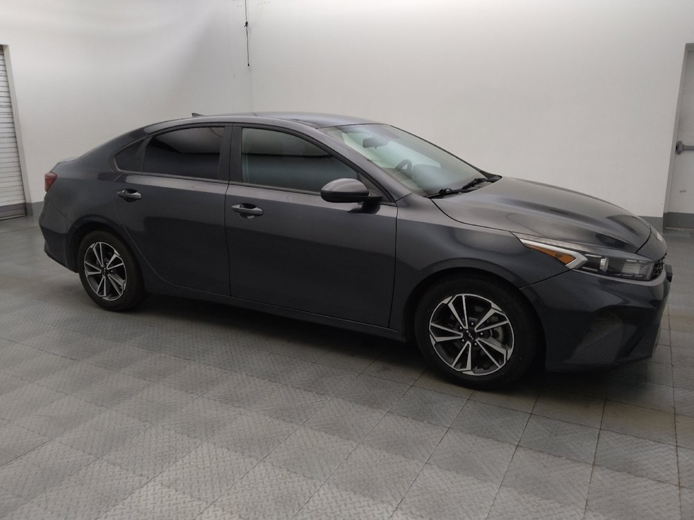 Used 2022 Kia Forte LXS FWD image 11