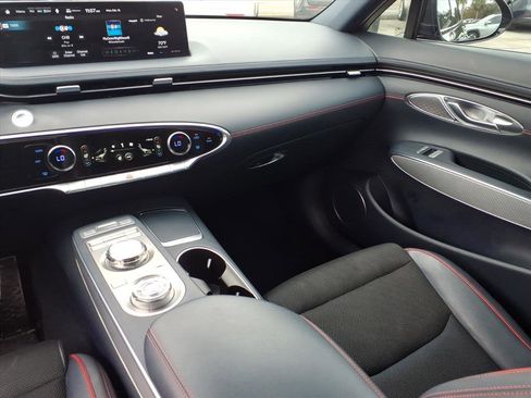 Used 2023 Genesis GV70 2.5T w/ Sport Prestige Package image 31