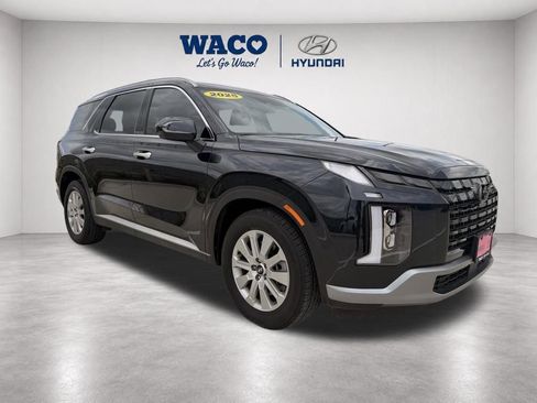 Used 2025 Hyundai Palisade SEL FWD image 12