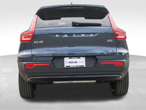 New 2026 Volvo XC40 B5 Ultra w/ Climate Package AWD/4WD image 6
