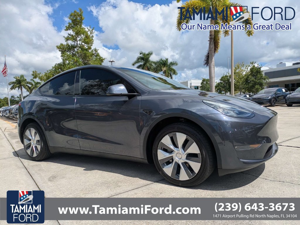 Used 2023 Tesla Model Y Long Range AWD/4WD image 2