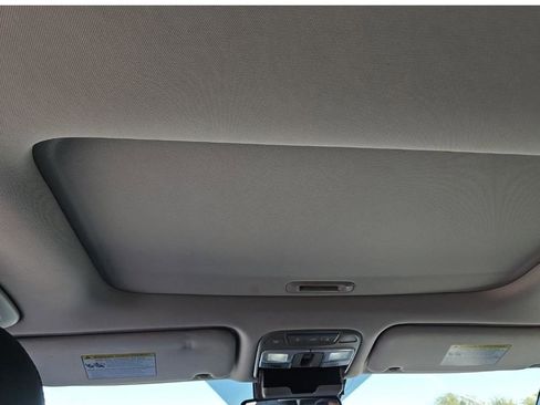 Used 2020 Kia Telluride EX image 30