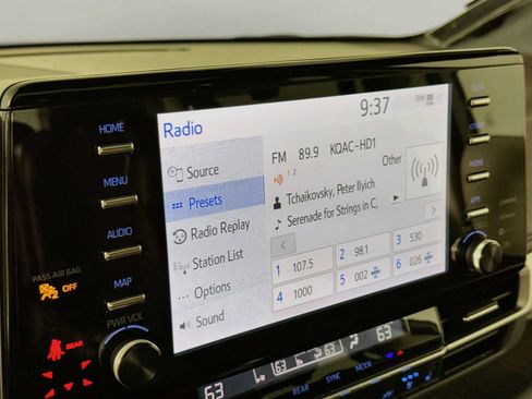 Certified 2024 Toyota Sienna Platinum AWD/4WD image 15