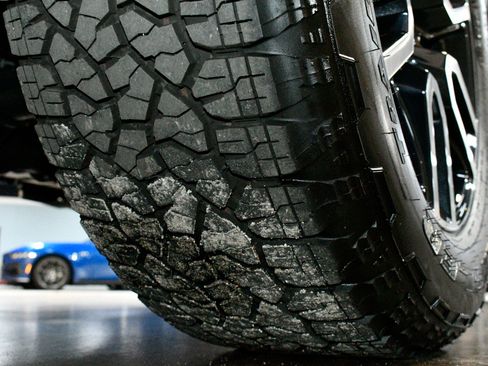 Used 2025 GMC Sierra 1500 AT4 w/ AT4 Premium Package image 71