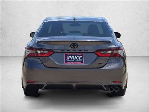 Used 2024 Toyota Camry SE FWD image 6