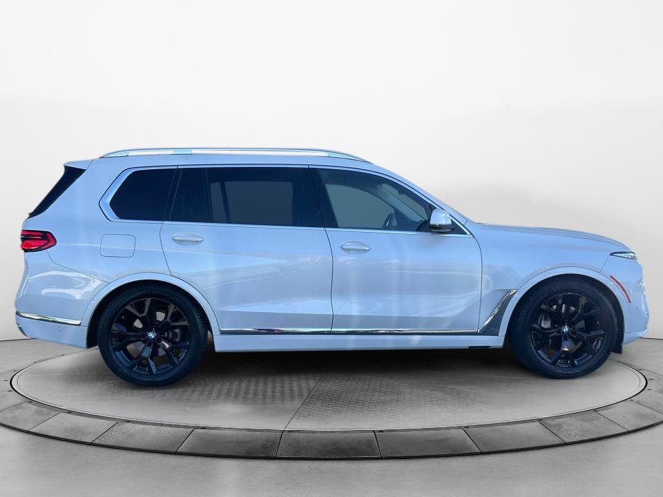 Used 2024 BMW X7 xDrive40i w/ Premium Package AWD/4WD image 8