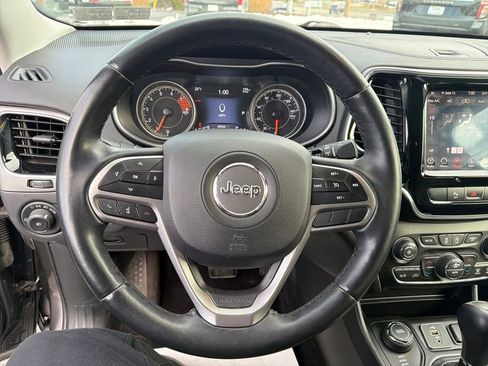 Certified 2019 Jeep Cherokee Limited image 17
