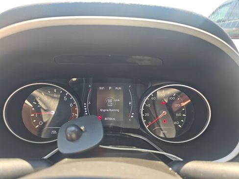 Used 2019 Jeep Compass Latitude w/ Cold Weather Group AWD/4WD image 7