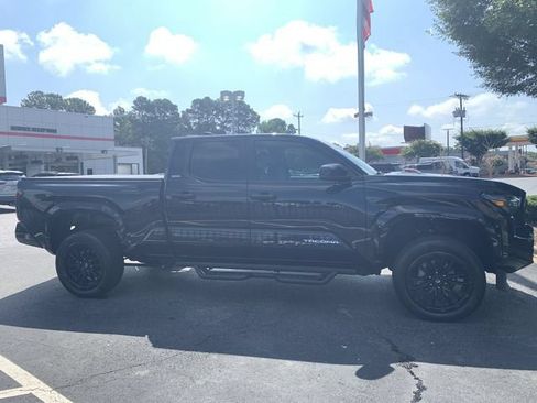 Used 2024 Toyota Tacoma SR5 w/ SR5 Upgrade Package RWD image 9