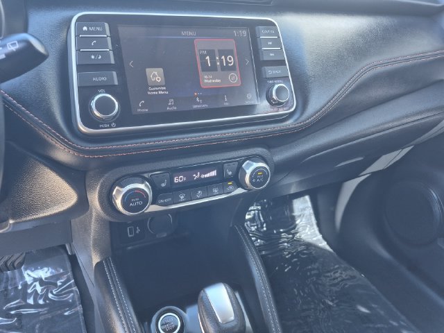 Used 2019 Nissan Kicks SR w/ SR Premium Package FWD image 11