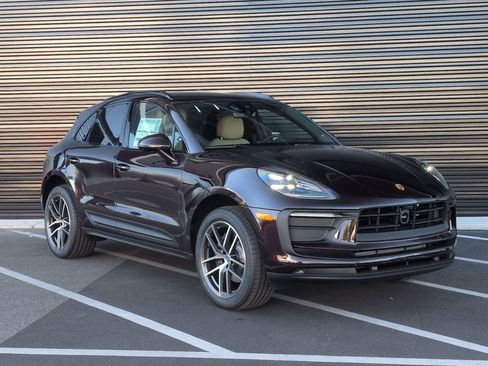 New 2026 Porsche Macan image 7