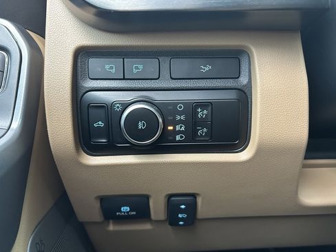 Used 2023 Ford F250 Lariat w/ Chrome Package image 61