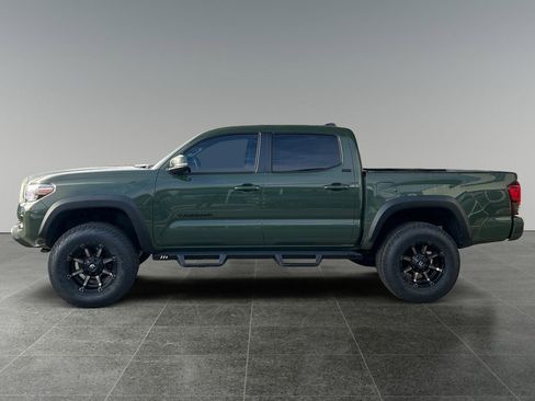 Used 2021 Toyota Tacoma image 4
