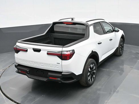Used 2025 Hyundai Santa Cruz SEL AWD/4WD image 28