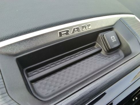 Used 2023 RAM 1500 Laramie image 24