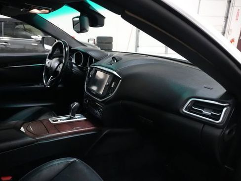 Used 2014 Maserati Ghibli RWD image 24