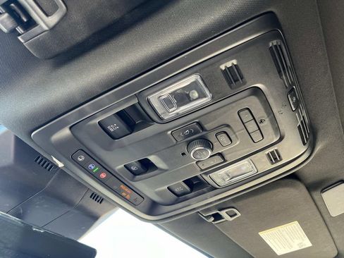 Used 2021 Cadillac Escalade Premium Luxury w/ Performance Package image 36