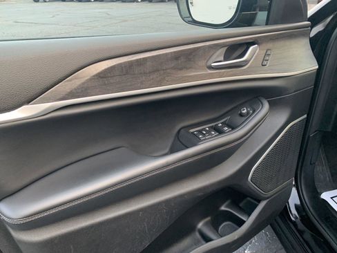 Used 2021 Jeep Grand Cherokee L Limited image 15