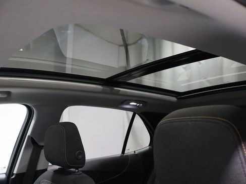 Used 2018 Chevrolet Equinox LT w/ Sun & Infotainment Package AWD/4WD image 10