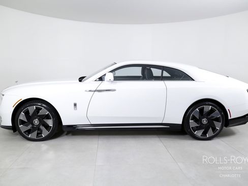 Used 2024 Rolls-Royce Spectre w/ Spectre Launch Package image 3