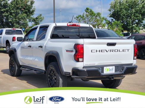 Used 2023 Chevrolet Colorado Trail Boss w/ Advanced Trailering Package AWD/4WD image 4