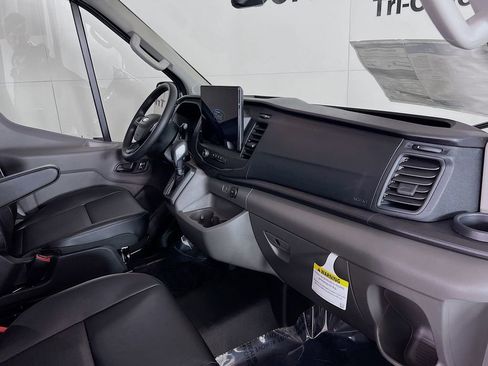 New 2026 Ford Transit 250 148 Medium Roof image 23