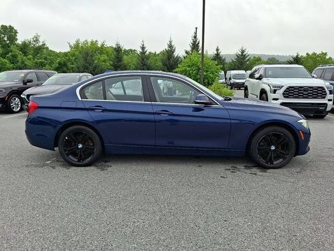 Used 2018 BMW 330i xDrive Sedan w/ Premium Package AWD/4WD image 7