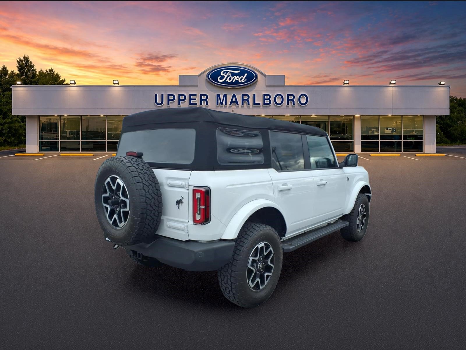 Used 2023 Ford Bronco Outer Banks AWD/4WD image 6