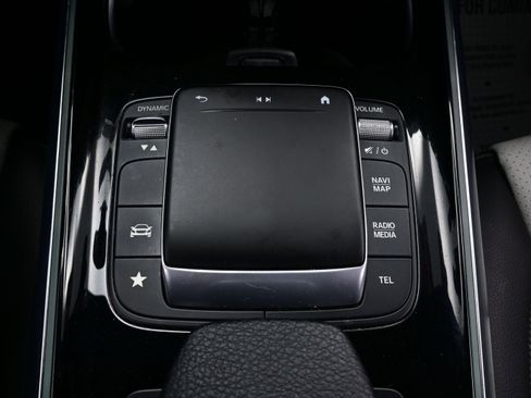 Used 2021 Mercedes-Benz GLB 35 AMG 4MATIC image 22