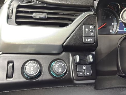 Used 2019 Chevrolet Tahoe Premier image 18