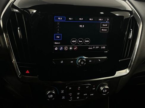 Used 2023 Chevrolet Traverse LT image 19