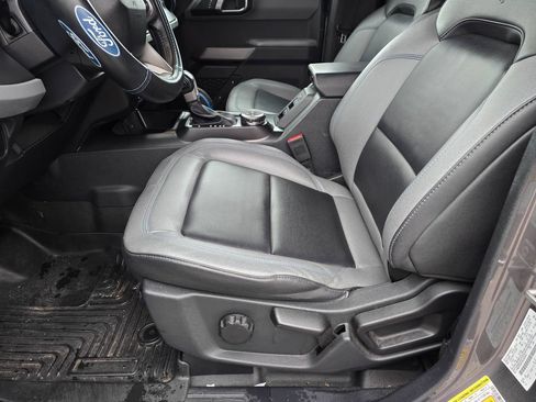 Used 2022 Ford Bronco Black Diamond AWD/4WD image 10