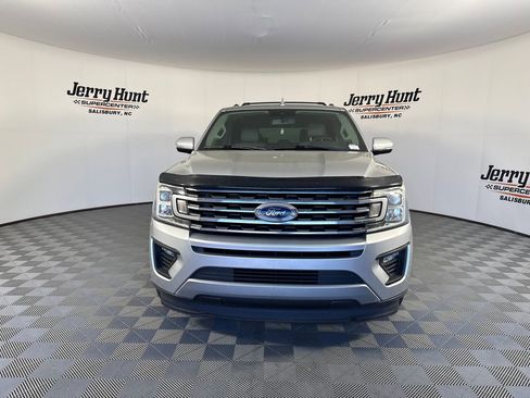 Used 2019 Ford Expedition XLT w/ Equipment Group 202A RWD image 7