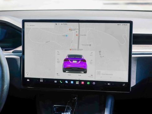 Used 2023 Tesla Model X AWD/4WD image 12