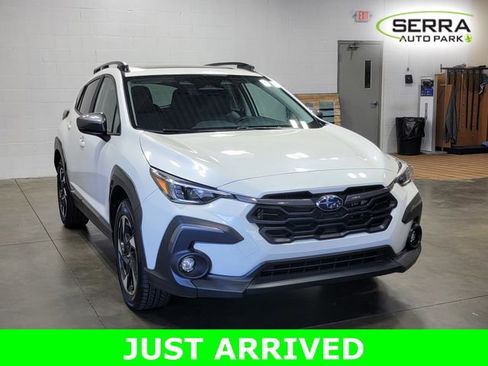 Used 2024 Subaru Crosstrek 2.5i Limited w/ Crosstrek Mirror Package AWD/4WD image 4