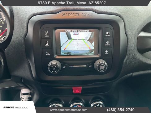 Used 2017 Jeep Renegade Latitude image 20