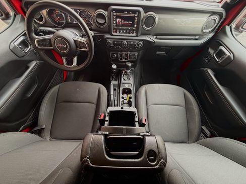Used 2023 Jeep Wrangler Sahara image 25