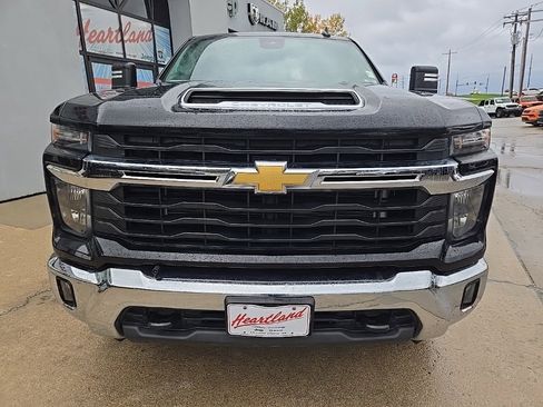 Used 2024 Chevrolet Silverado 2500 LT image 16