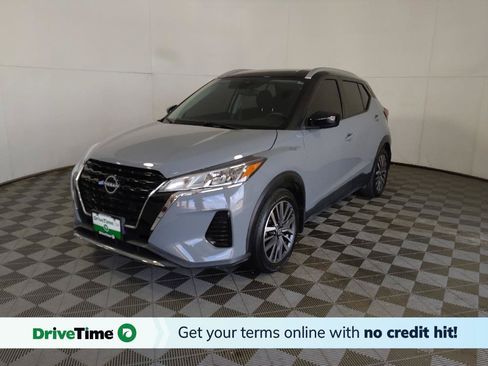 Used 2023 Nissan Kicks SV FWD image 1