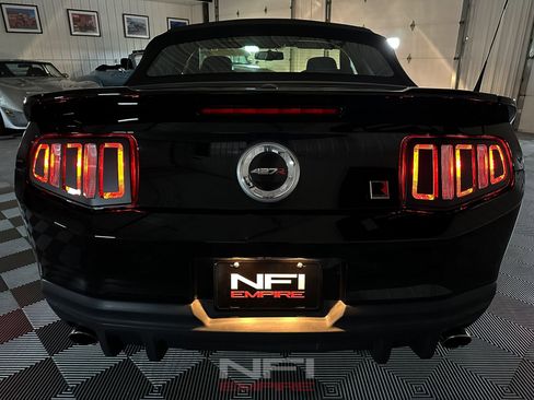 Used 2010 Ford Mustang GT image 52