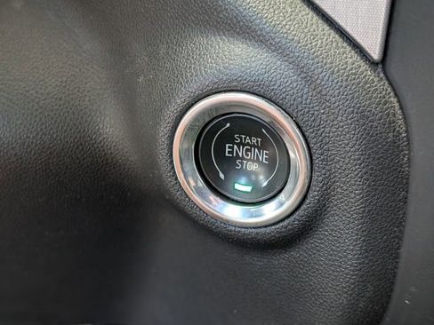 Used 2020 GMC Sierra 1500 SLE w/ SLE Convenience Package image 30