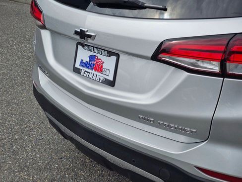 Used 2022 Chevrolet Equinox Premier image 17