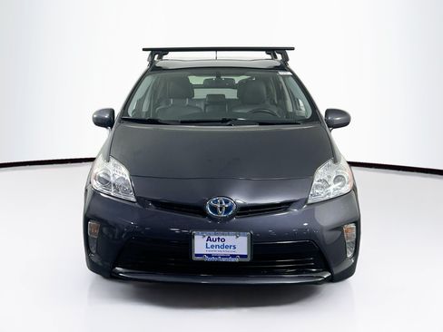 Used 2015 Toyota Prius Four FWD image 2